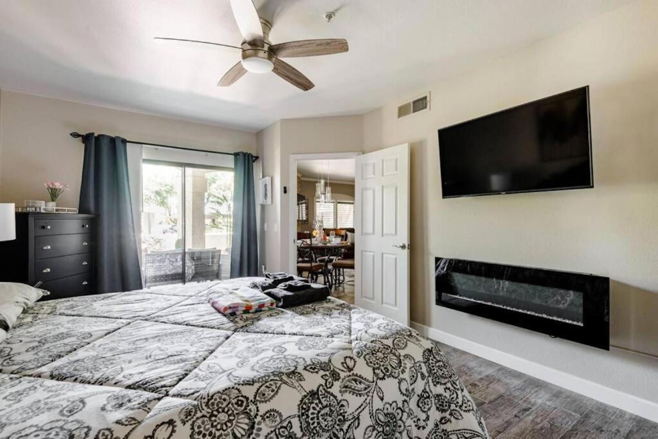Luxe Scottsdale Condo - Ground Floor Unit! Exterior photo